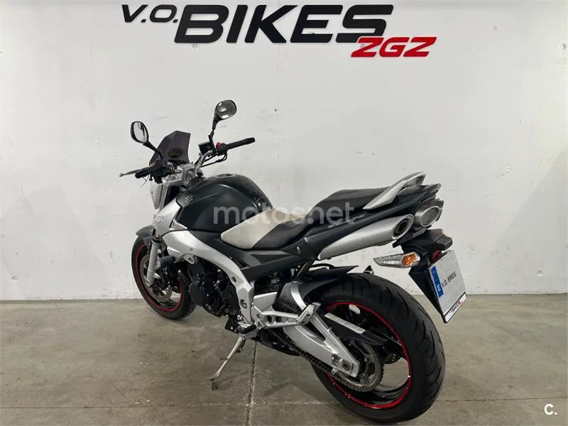 Suzuki GSR 600 – Vista 6