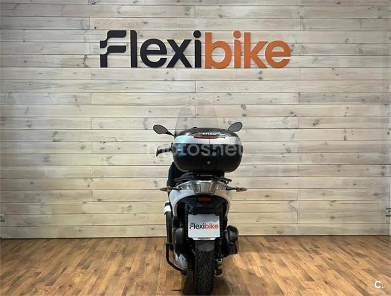 Piaggio MP3 – Vista 4