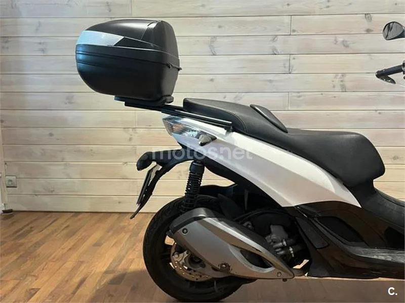 Piaggio MP3 – Vista 7