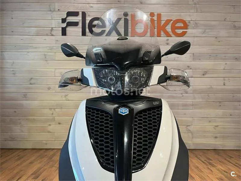 Piaggio MP3 – Vista 10