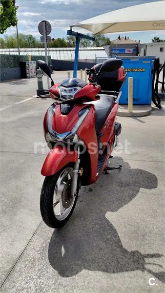 Honda SH125i – Vista 3