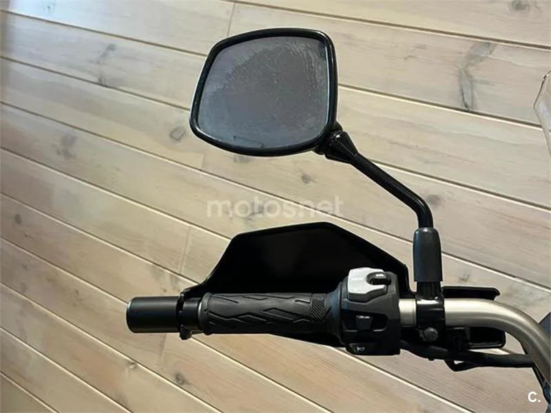 Suzuki V-Strom 650 – Vista 14