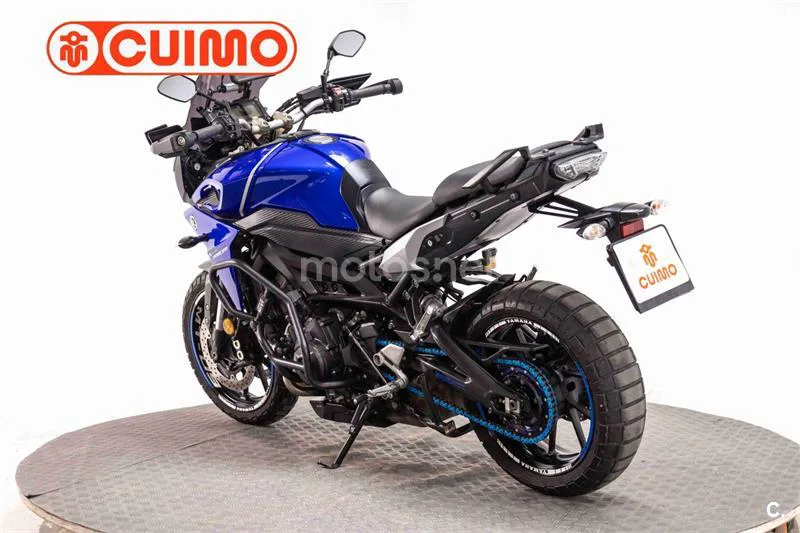 Yamaha MT-09 – Vista 13