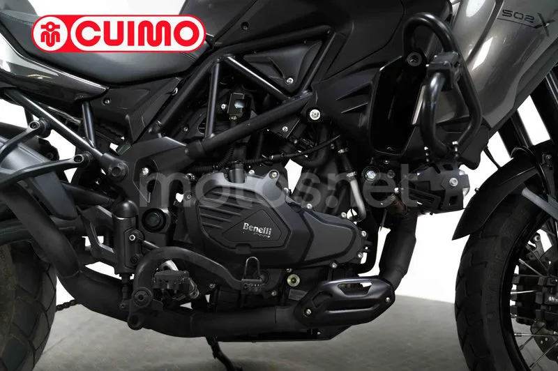 Benelli TRK 502 – Vista 13