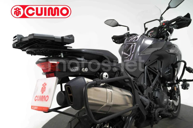 Benelli TRK 502 – Vista 16