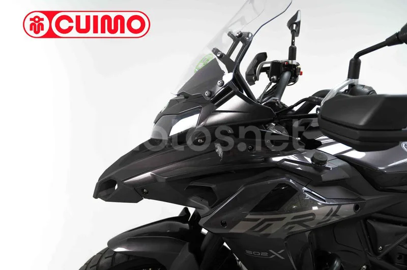 Benelli TRK 502 – Vista 20