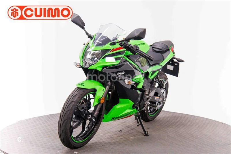Kawasaki Ninja 125 – Vista 9