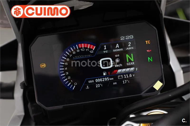 Suzuki V-Strom 1050 – Vista 18