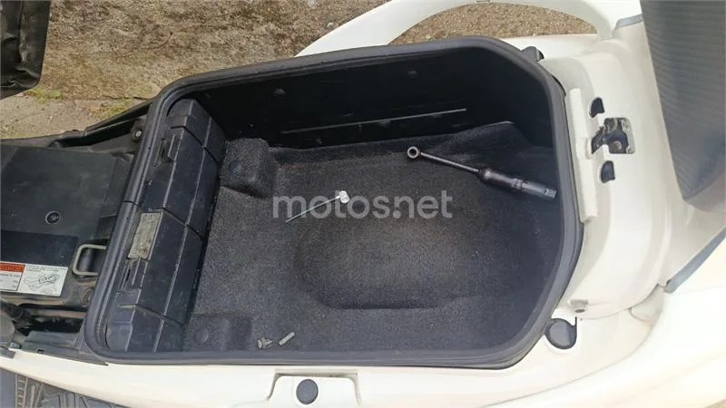 Suzuki Burgman 400 1450 € 2004 Ávila - 2