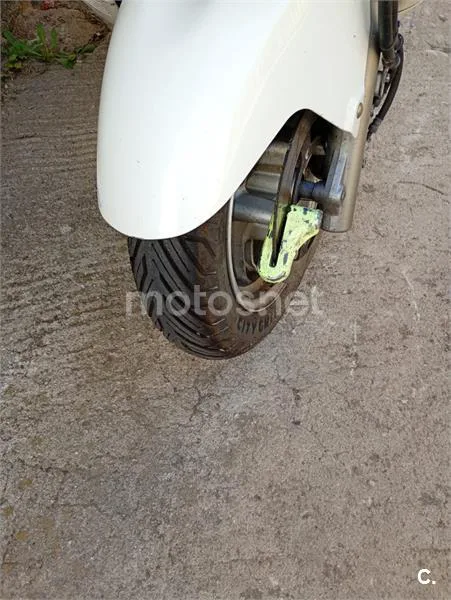Suzuki Burgman 400 - Vista 6