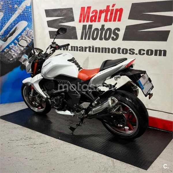 Kawasaki Z1000 – Vista 3
