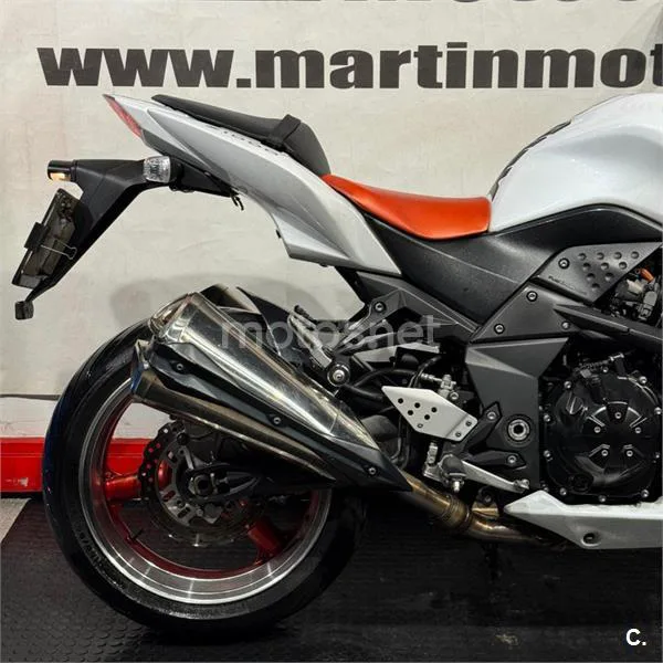 Kawasaki Z1000 – Vista 5