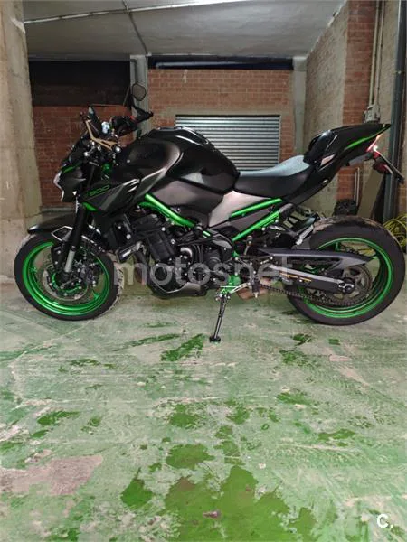 Kawasaki Z900 – Vista 3
