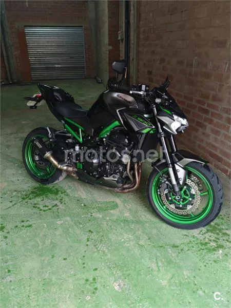 Kawasaki Z900 – Vista 8