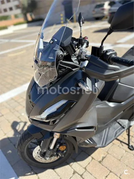 Honda ADV 350 – Vista 3