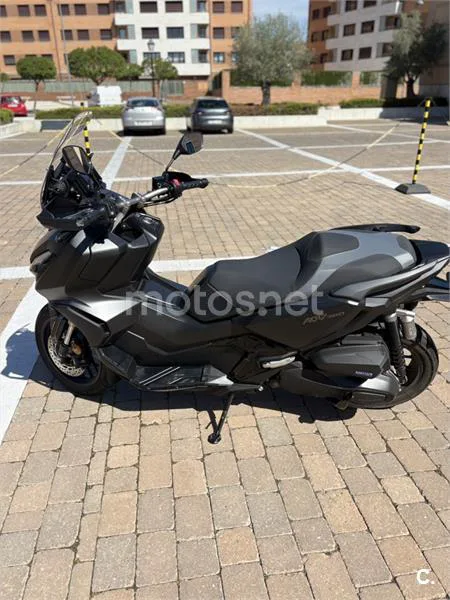 Honda ADV 350 – Vista 6