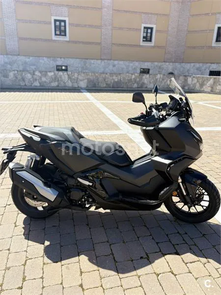 Honda ADV 350 – Vista 7
