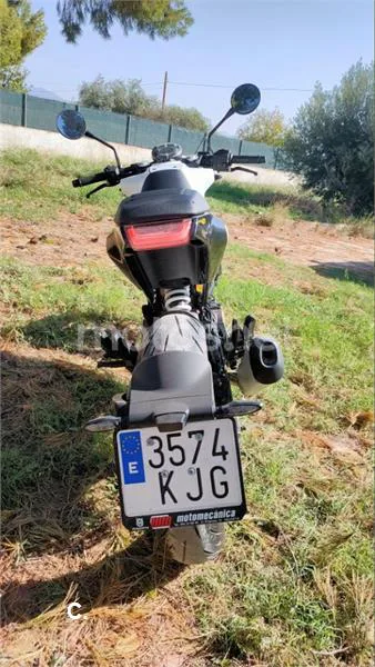 Husqvarna Vitpilen 401 – Vista 2
