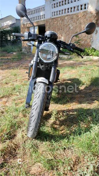 Husqvarna Vitpilen 401 – Vista 3