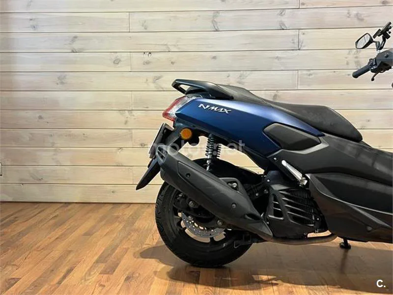 Yamaha NMAX – Vista 7