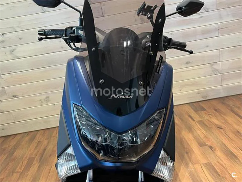 Yamaha NMAX – Vista 10
