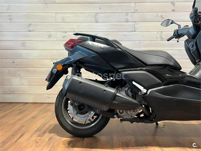 Yamaha XMAX 300 – Vista 7