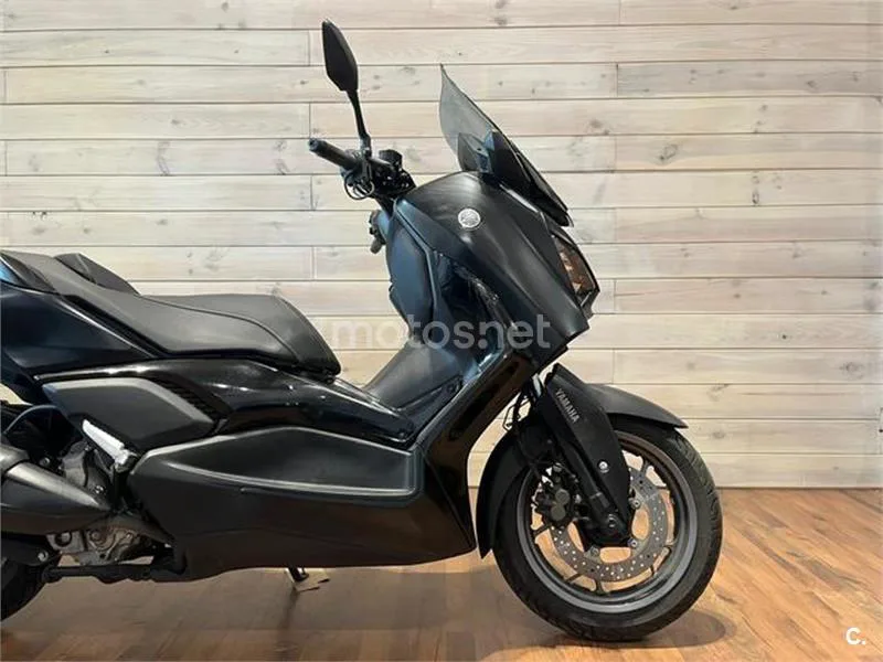 Yamaha XMAX 300 – Vista 8