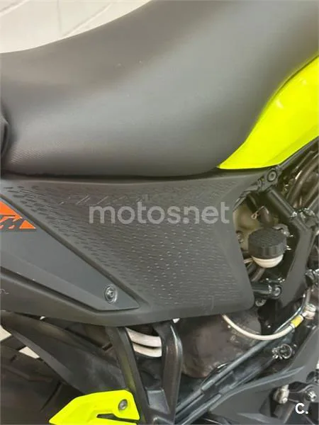 KTM 390 – Vista 8