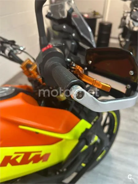 KTM 390 – Vista 10