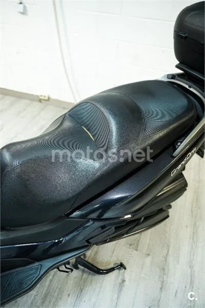 Kymco Grand Dink 300 – Vista 17