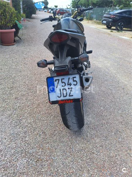 Honda CB 1000R Tricolor/Mat Cynos/Gris – Vista 4