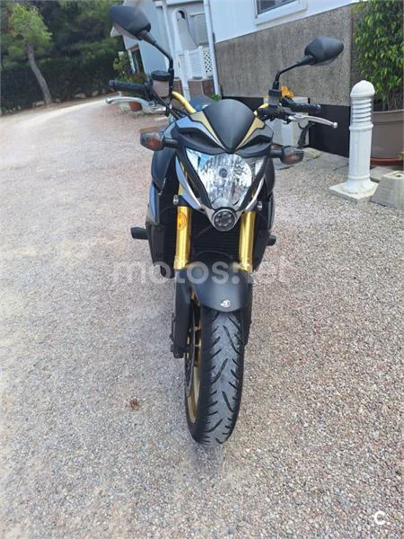 Honda CB 1000R Tricolor/Mat Cynos/Gris – Vista 5