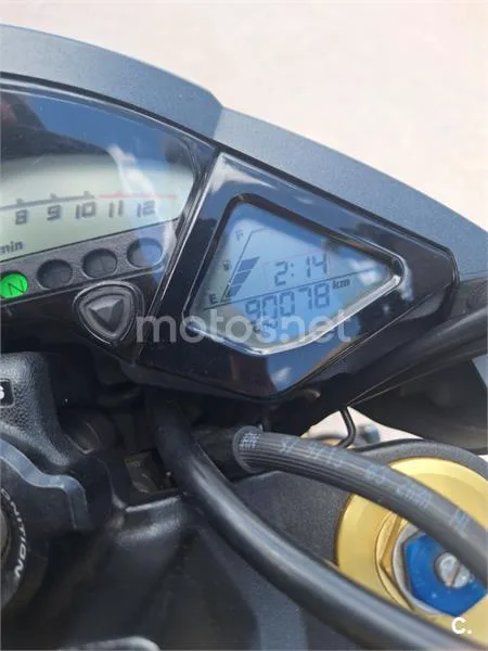 Honda CB 1000R Tricolor/Mat Cynos/Gris – Vista 6