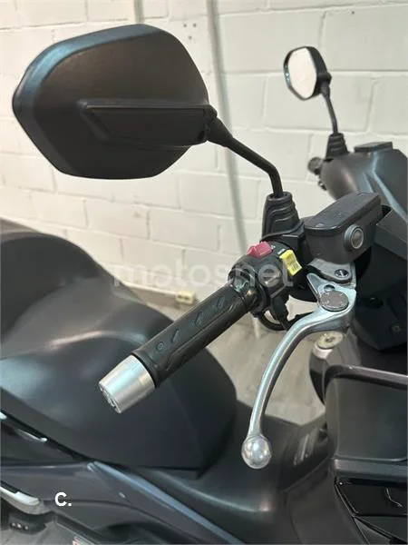 Kymco Super Dink 125 – Vista 11