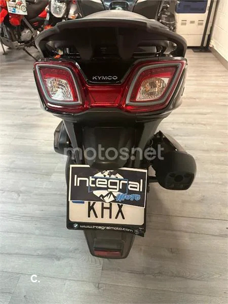 Kymco Super Dink 125 – Vista 13