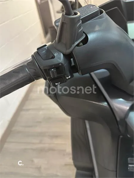 Kymco Super Dink 125 – Vista 5