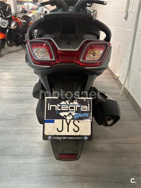 Kymco Super Dink 350 – Vista 3
