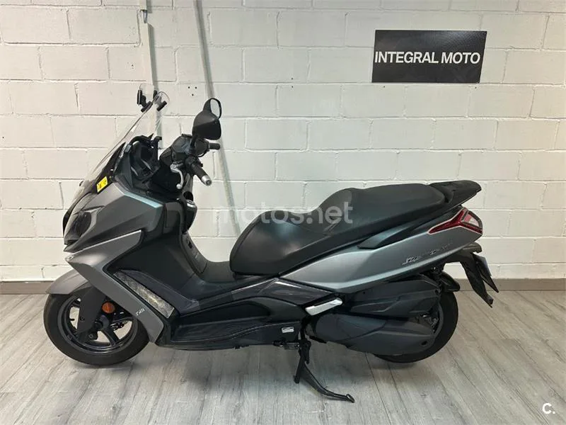 Kymco Super Dink 350 – Vista 4