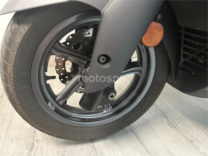 Kymco Super Dink 350 – Vista 9