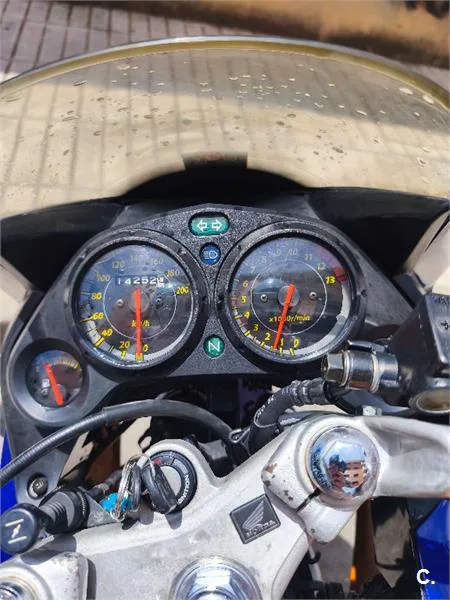 Honda CBR 125R – Vista 3