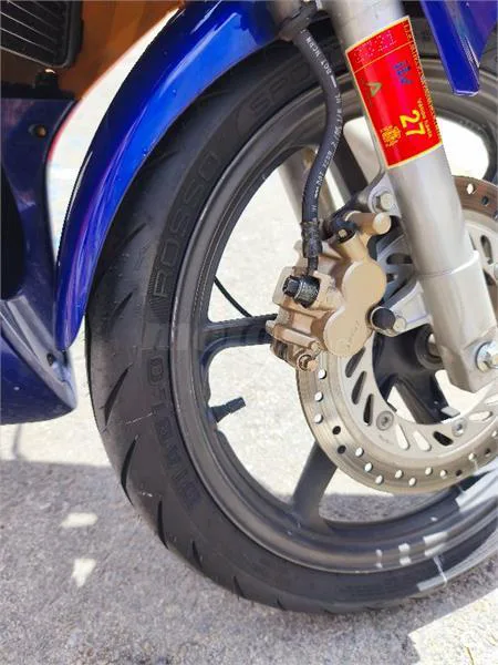 Honda CBR 125R – Vista 7