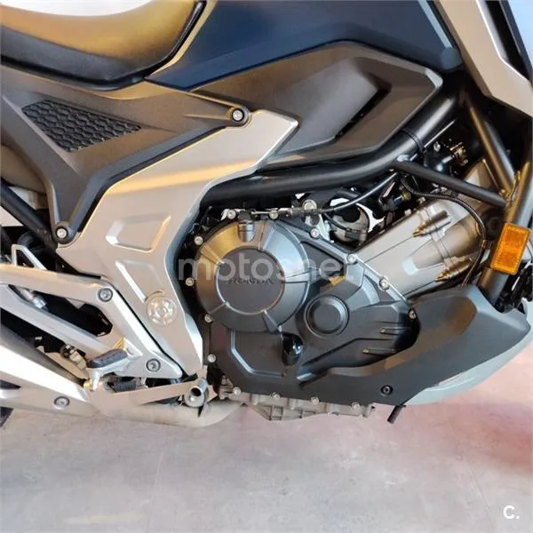 Honda NC 750 X – Vista 8