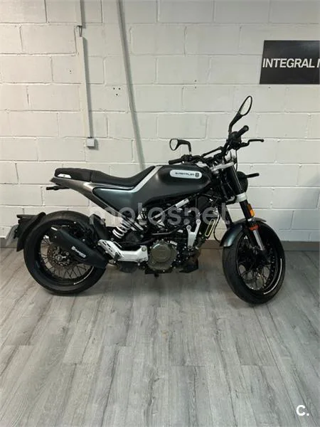 Husqvarna Svartpilen 125 – Vista 6