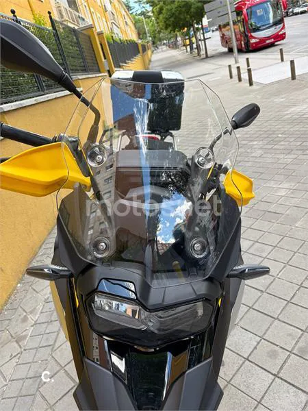 BMW F 750 – Vista 12