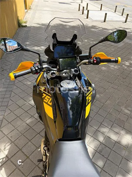 BMW F 750 – Vista 7