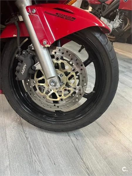 Honda VFR 800 – Vista 9