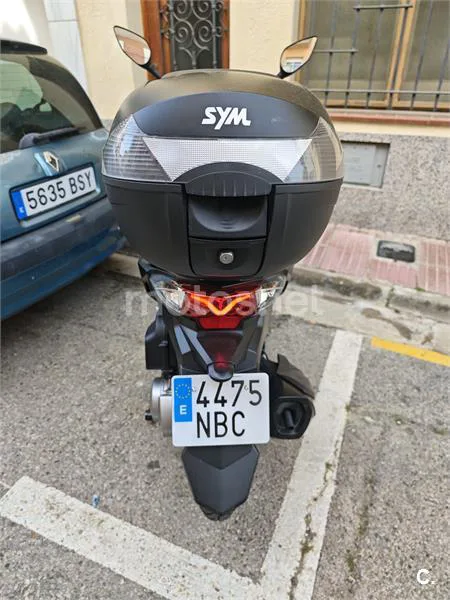 SYM Symphony ST LC 125 – Vista 4
