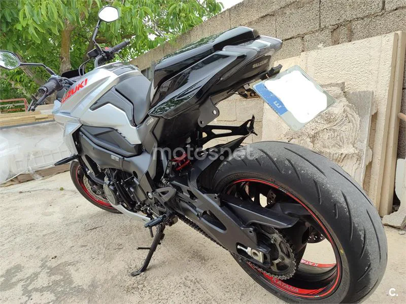 Suzuki Katana 1000 – Vista 5