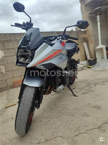 Suzuki Katana 1000 – Vista 7