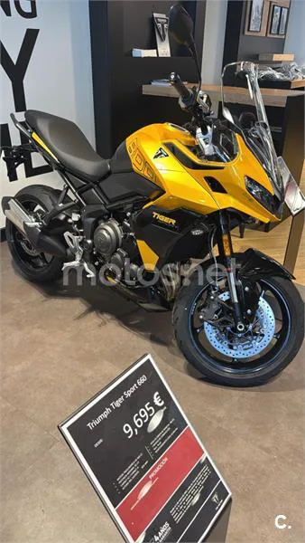 Triumph Tiger Sport 800 – Vista 3